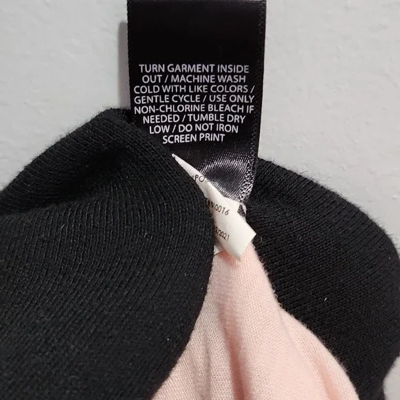 NWT Torrid Vibrant Mama Graphic T-Shirt Size 4 /4X 26 - Picture 6 of 6